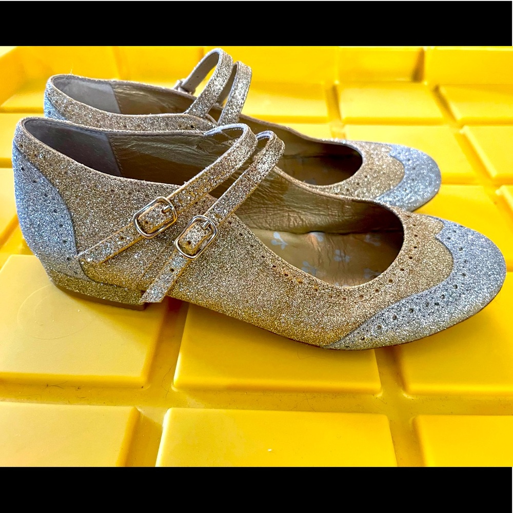 Silver and gold glitter Bonpoint Mary Jane  brogues size 33 w/dust bag